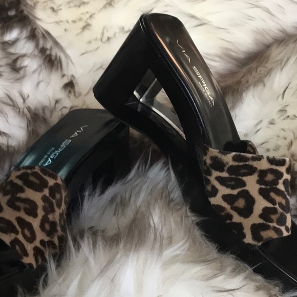 NWOB Via Spiga Italian Designer Haircalf leather Lucite Wedge 8M - Picture 6 of 11